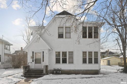 431 6th Ave S, Clinton, IA, 52732-4551 | Card Image