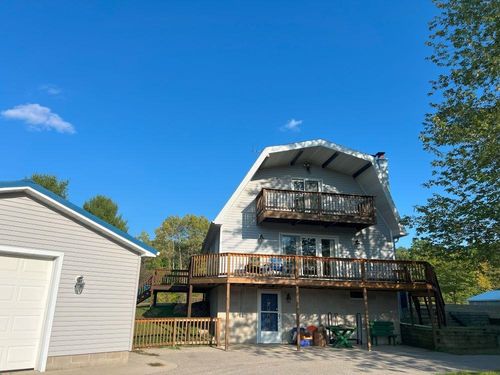 15535 120th Ave, Rodney, MI, 49342-9703 | Card Image