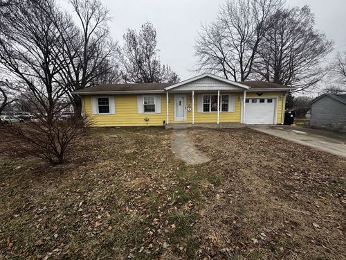 664 N Morgan St, Bement, IL, 61813-1045 | Card Image