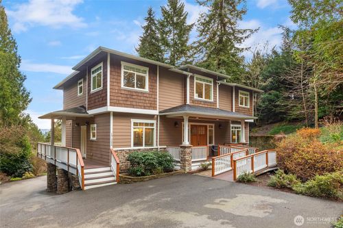 17122 32nd Ave Ne, Lake Forest Park, WA, 98155-5324 | Card Image