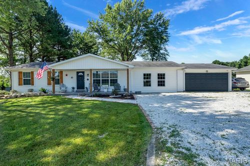 84 Pinewood Dr, Winfield, MO, 63389-2305 | Card Image