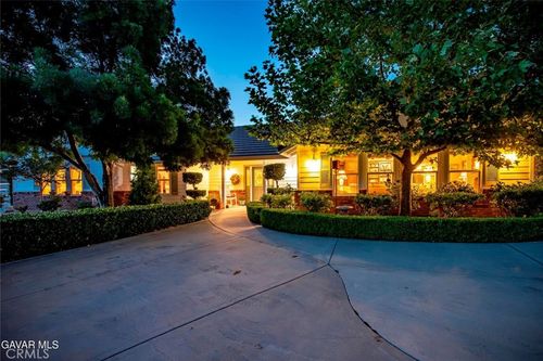 40505 90th St W, Leona Valley, CA, 93551-7210 | Card Image
