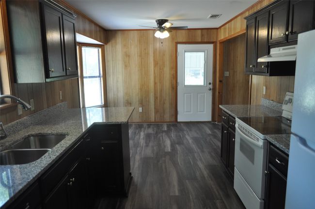 964 Farm Road 900 N, House other with 2 bedrooms, 1 bathrooms and null parking in Saltillo TX | Image 5