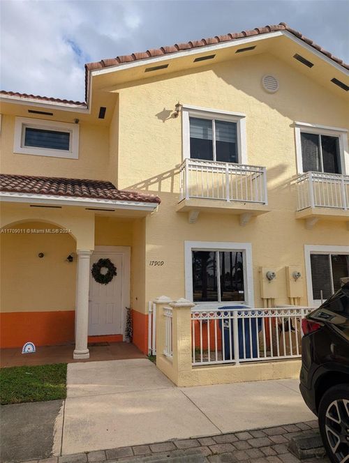 17909-17909 Nw 74th Path, Hialeah, FL, 33015 | Card Image