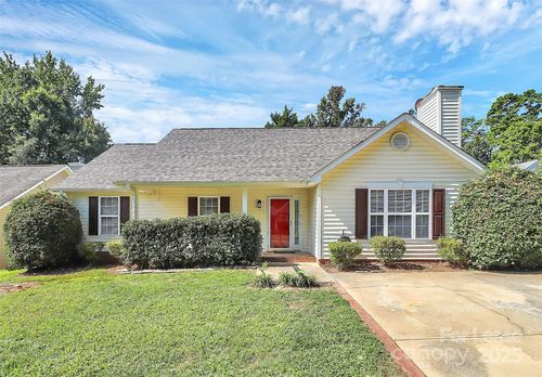 6320 Fresh Wind Ave, Charlotte, NC, 28212-4583 | Card Image