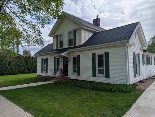 7479 N Albion St, Wawaka, IN, 46794-9794 | Card Image
