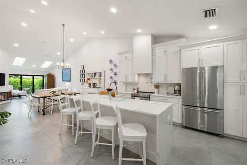 a-2-4006 Crayton Rd, NAPLES, FL, 34103-3533 | Card Image