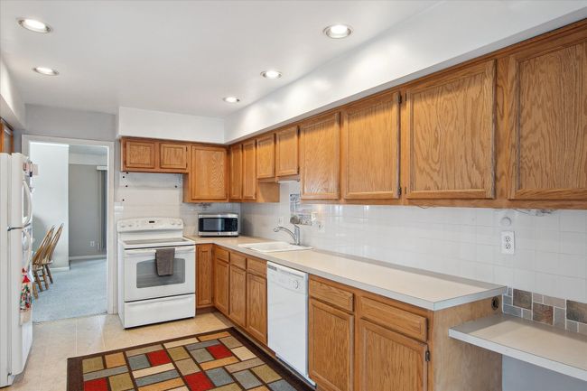 2941 Longmeadow Dr, House other with 3 bedrooms, 2 bathrooms and null parking in Trenton MI | Image 14