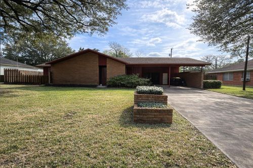 714 Frankie St, Wharton, TX, 77488-2908 | Card Image