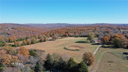 17300 Bethlehem Rd, Winslow, AR, 72959-9716 | Card Image