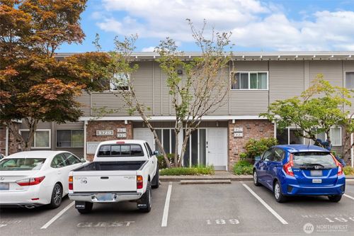 175-5720 122nd Ave Se, Bellevue, WA, 98006-3834 | Card Image