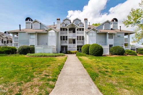 303-4921 Hollenden Drive, Raleigh, NC, 27616 | Card Image