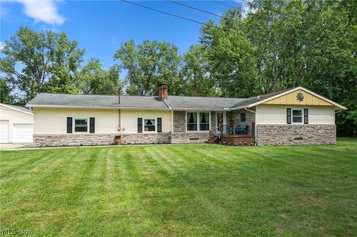 613 Barlow Rd, Hudson, OH, 44236-2062 | Card Image
