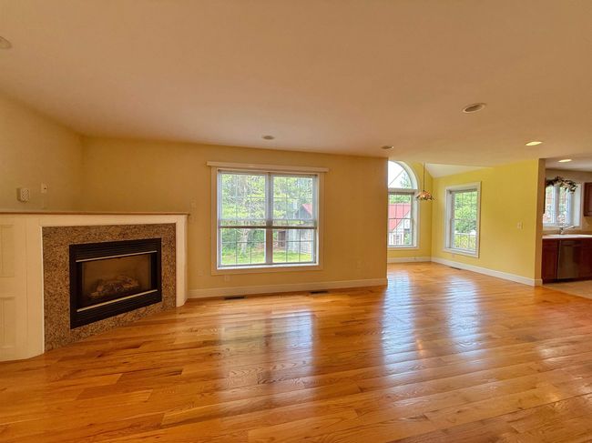106 Jenkins Rd, House other with 4 bedrooms, 3 bathrooms and null parking in Bedford NH | Image 30