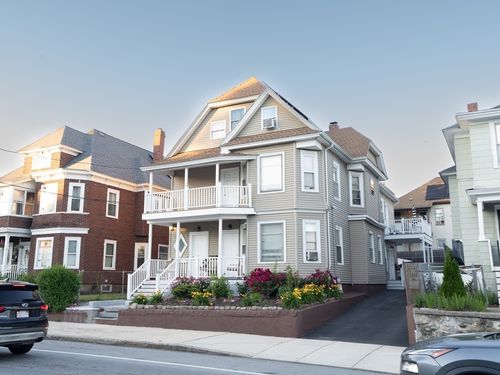 398-396-398 S Broadway, Lawrence, MA, 01843-3525 | Card Image
