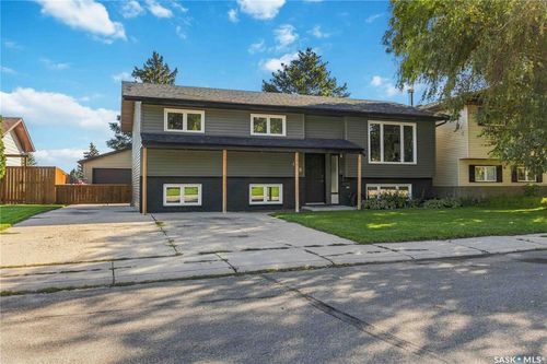 430 Ball Way, Saskatoon, SK, S7K6E7 | Card Image