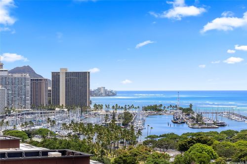 1910-1350 Ala Moana Blvd, Honolulu, HI, 96814-4213 | Card Image