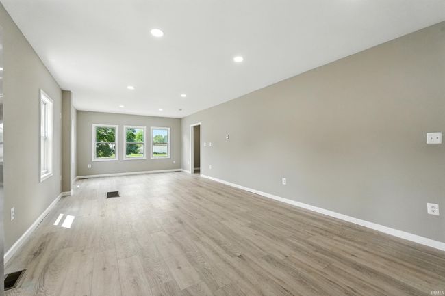 1025 S Gallatin St, House other with 5 bedrooms, 2 bathrooms and null parking in Marion IN | Image 6