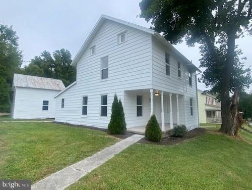 2224 Hunterstown Hampton Rd, NEW OXFORD, PA, 17350-9713 | Card Image