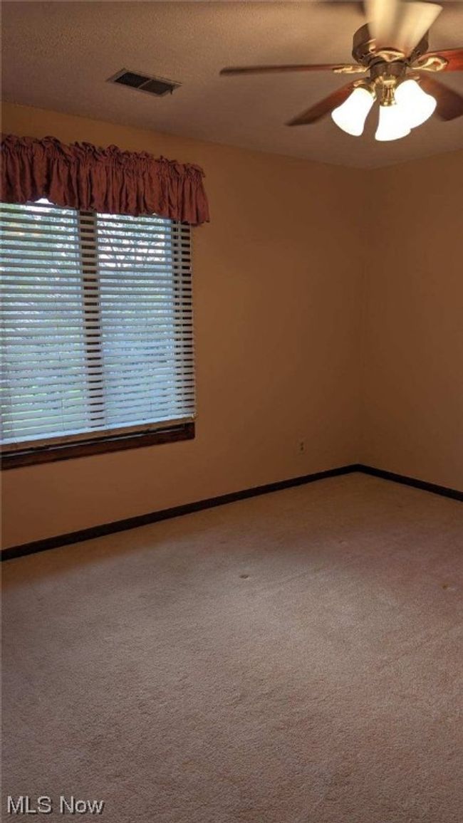 Master Bedroom | Image 16