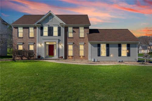 35 Hedge Wood Ln, Pittsford, NY, 14534-9547 | Card Image