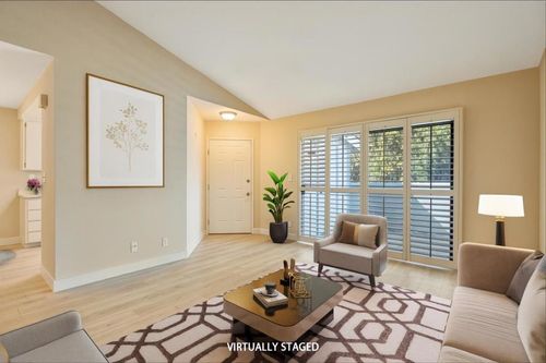331 Shadow Run Dr, San Jose, CA, 95110-3544 | Card Image