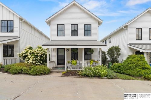 708 Lucia Plz, Omaha, NE, 68108-3707 | Card Image