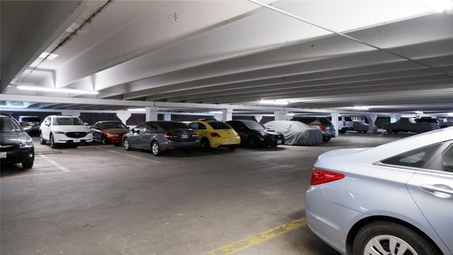 View of garage | Image 23