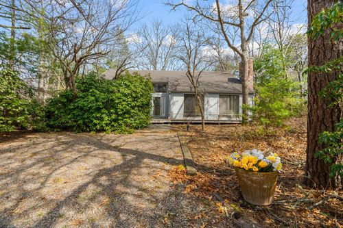 213 Fells Pond Rd, Mashpee, MA, 02649-4165 | Card Image