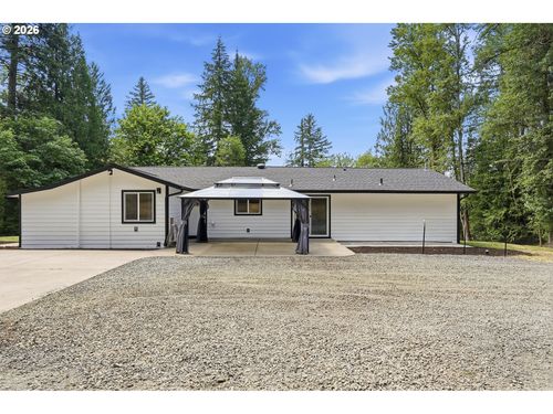 15741 S Gilchrist Rd, Mulino, OR, 97042-9751 | Card Image