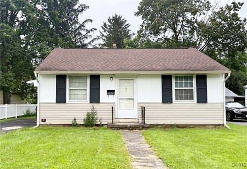154 Fiscoe Ave, Syracuse, NY, 13205-3007 | Card Image