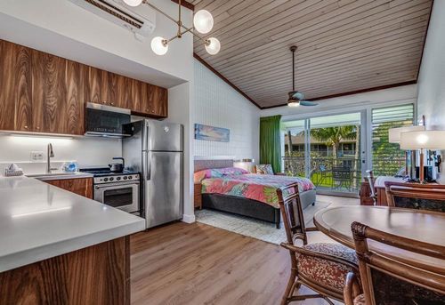 c217-5315 Lower Honoapiilani Rd, Lahaina, HI, 96761-9005 | Card Image