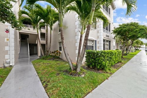 202-2861 N Oakland Forest Dr, Oakland Park, FL, 33309-7664 | Card Image