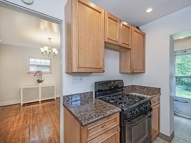 6656 Wilkins Ave, House other with 3 bedrooms, 2 bathrooms and 1 parking in Squirrel Hill PA | Image 10