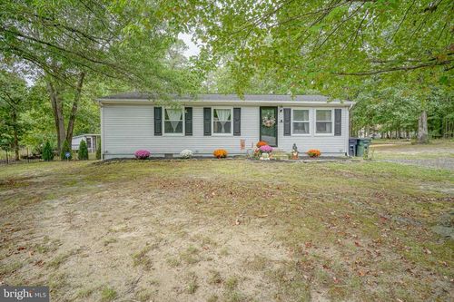 1607 Victory Ave, WILLIAMSTOWN, NJ, 08094-4556 | Card Image