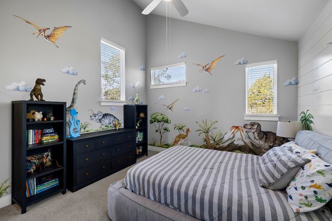 Upstairs bedroom 2 | Image 21