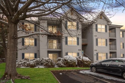 309 Stratford Pl, Bound Brook, NJ, 08805-2114 | Card Image