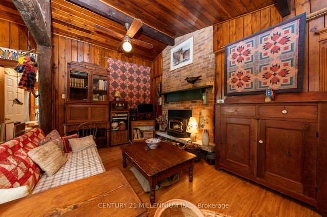836100 4 Th Line E, House other with 3 bedrooms, 2 bathrooms and 20 parking in Mulmur ON | Image 15