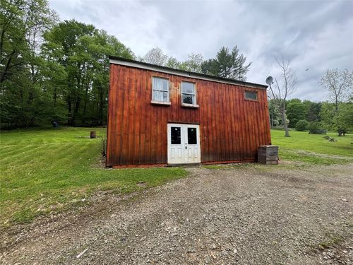471 Brown Hill Rd, Youngsville, PA, 16371-3111 | Card Image