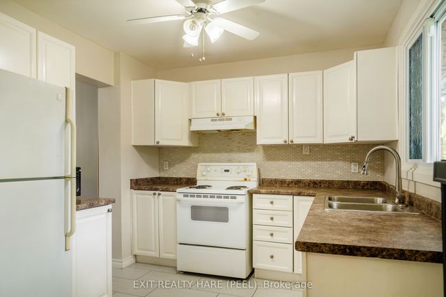 51 - 93 Hansen Rd N, Condo with 3 bedrooms, 2 bathrooms and 1 parking in Brampton ON | Image 35
