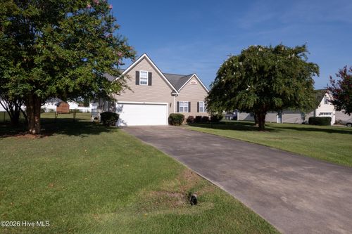 109 Remount Rd, Goldsboro, NC, 27534-9628 | Card Image