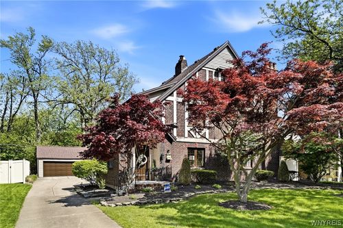 1041 Colvin Blvd, Tonawanda, NY, 14223-1904 | Card Image