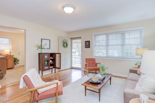 1518 Rosewood St, Durham, NC, 27701-4806 | Card Image