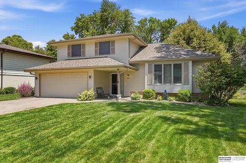 10529 O Street, Omaha, NE, 68127 | Card Image