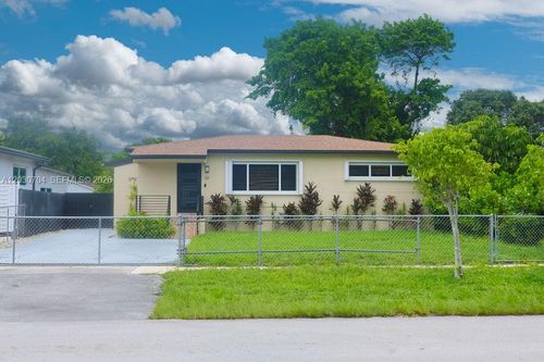 161 E 36th St, Hialeah, FL, 33013 | Card Image