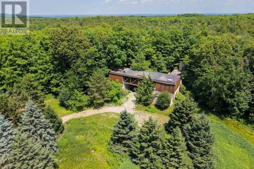 15135 Rockside Road, Caledon, ON, L7C1V4 | Card Image