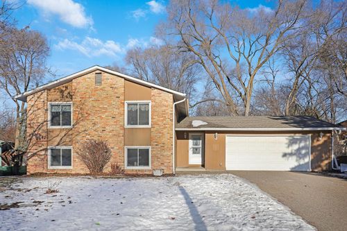10460 Buckingham Dr, Eden Prairie, MN, 55347-2939 | Card Image