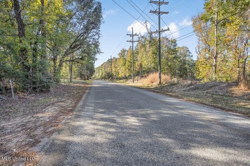 4636 Ms Highway 33, Gloster, MS, 39638-6002 | Card Image