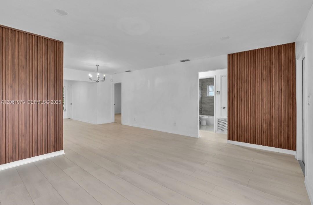 Residential in Lauderdale Lakes