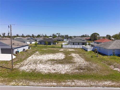 3605 W Gator Cir, Cape Coral, FL, 33909-6493 | Card Image